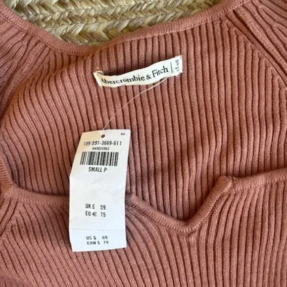 NWT Abercrombie & Fitch Ribbed Mauve Knit Dress - Small - Picture 4 of 4